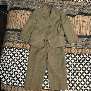 Brown suit (Up costume)